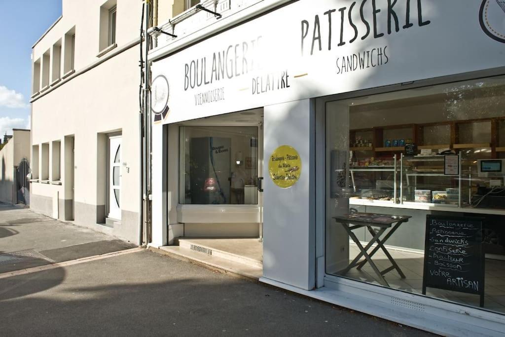 Gite 65 M2 200 M Gare T-G-V 400 M Centre-Ville Grand Parking 250 Places Gratuit Face Au Logement Arras Exterior foto